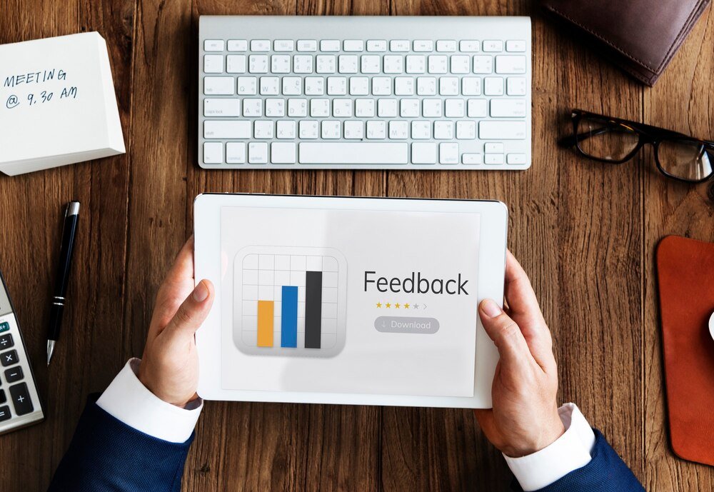 Interface minimalista mostrando avaliações, respostas e métricas do perfil da empresa no Google